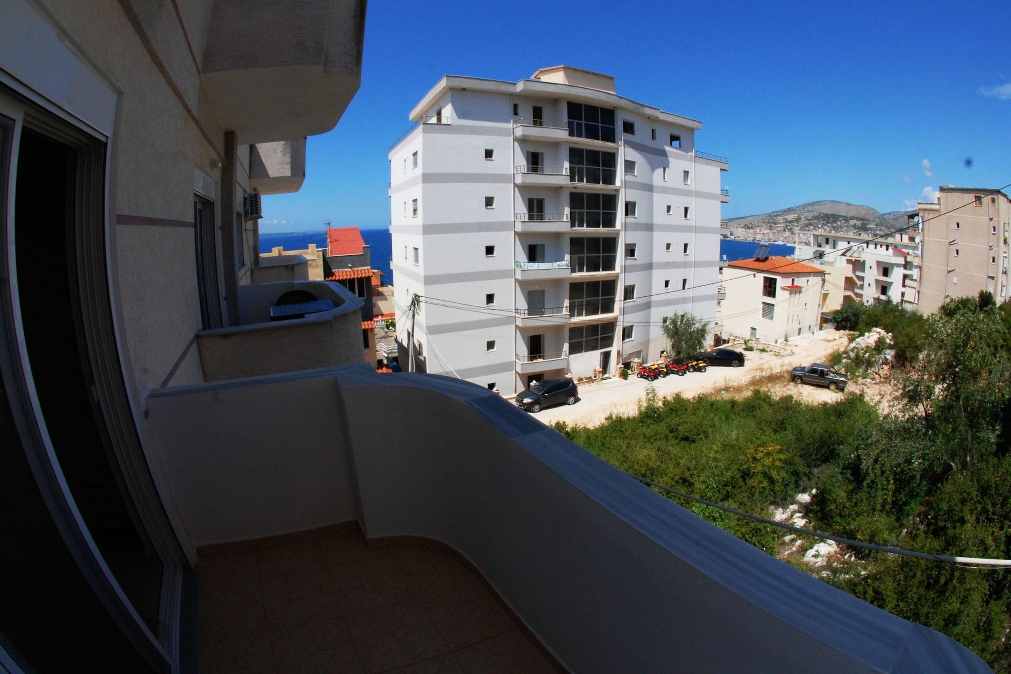 Apartments & Hotel Eleanna Sarandë Buitenkant foto